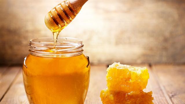 Природен еликсир в буркан - защо да ядем мед всеки ден