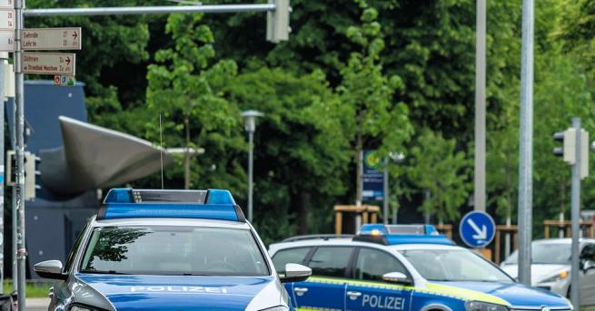 Германската полиция обяви че възобновява проверките на граничните пунктове предаде