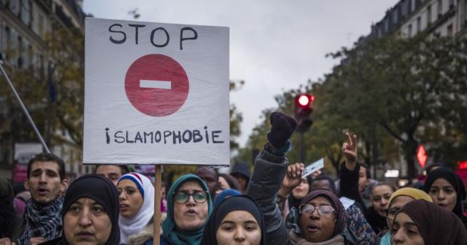 Няколко хиляди души участваха в демонстрацията против ислямофобията в Париж
