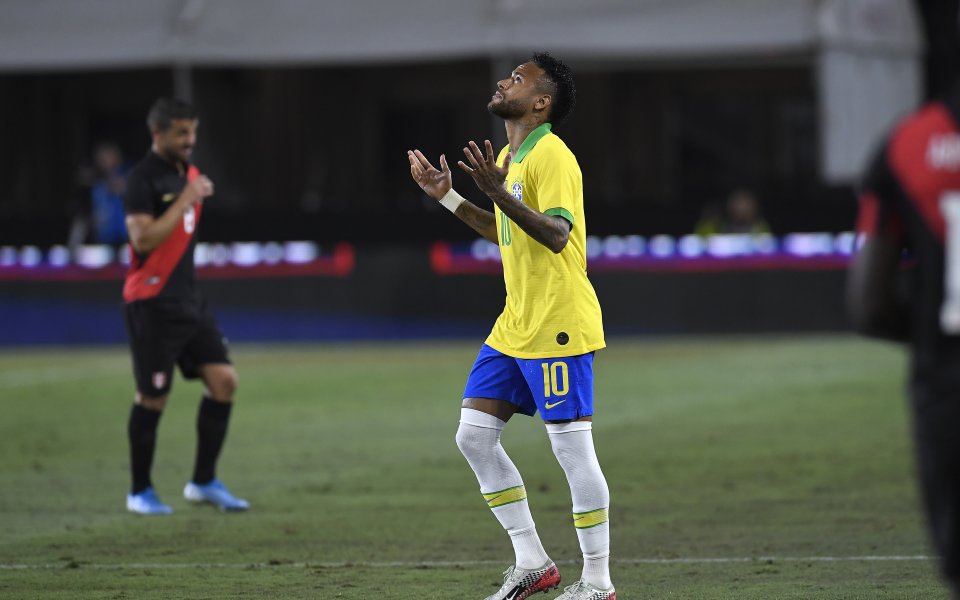 Бащата на бразилската суперзвезда на Пари Сен Жерман Неймар сподели,