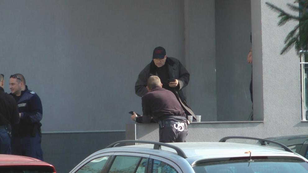 След задържането, Атанас Бундев е откаран в ареста на Пето управление на МВР-Бургас.