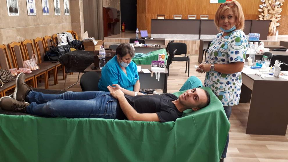 Кампания за доброволно кръводаряване в Дупница