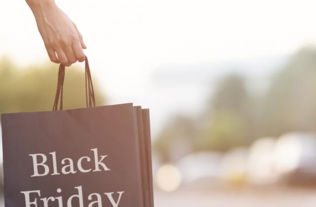 Само една от 50 сделки по време на Черния петък