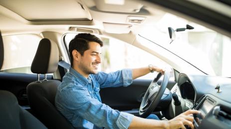 кола мъж шофиране автомобил музика