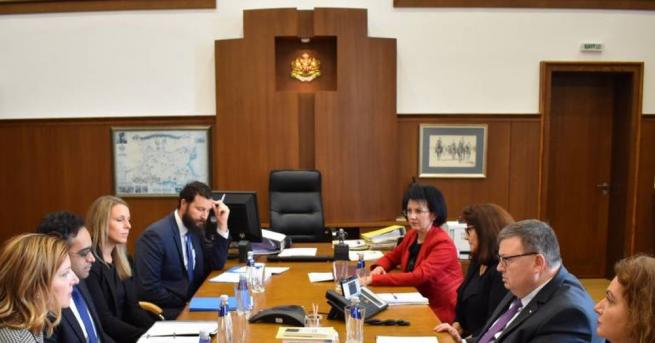 Главният прокурор Сотир Цацаров се срещна с делегация, водена от