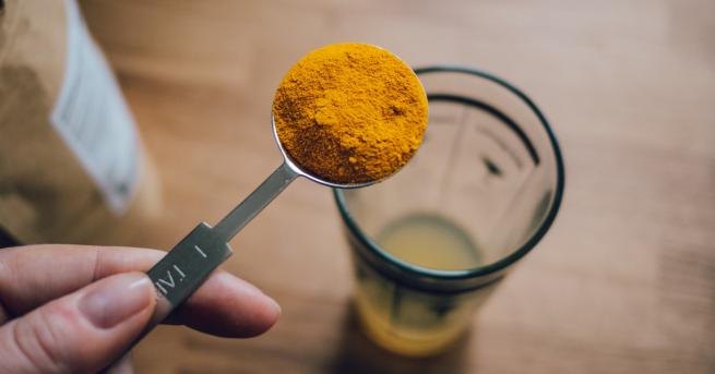 Всеки стоматолог ще потвърди че естествената белота на зъбите е