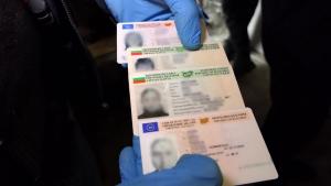 фалшиви документи