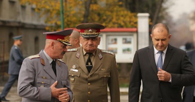 Президентът Румен Радев заяви че е оптимист за сухопътните войски
