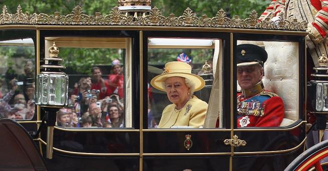 Днес кралица Елизабет Втора и принц Филип отбелязват впечатляваща година