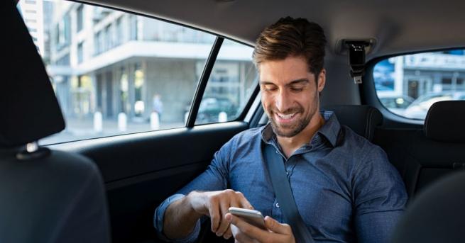 Масово американците научават новините от мобилни устройства смартфони или