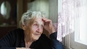 Най ниската пенсия – социалната пенсия за старост да се