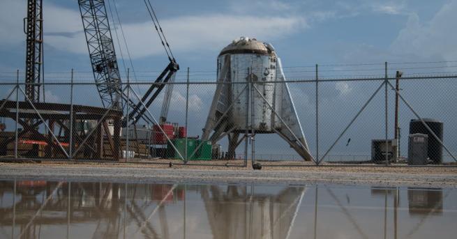 Първият пълномащабен прототип на космическия кораб Starship Mark 1 Старшип