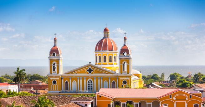 Привърженици на никарагуанския президент Даниел Ортега опитаха да щурмуват църква