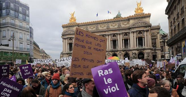 Седми ден Франция е парализирана от стачка срещу пенсионната реформа.