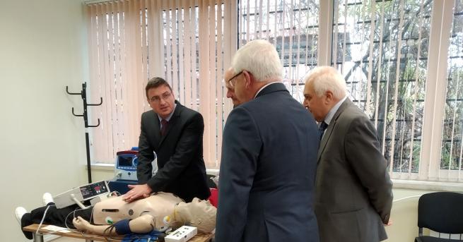 7000 спешни медици ще преминат 5 дневно обучение за да опреснят