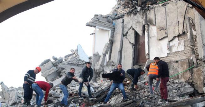 Броят на жертвите на опустошителното земетресение в Албания се увеличи