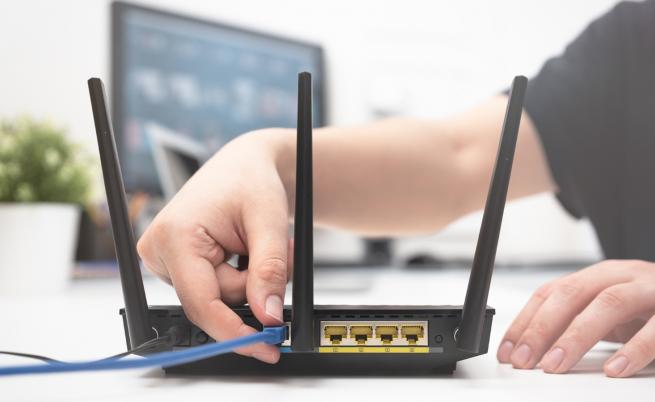 Безопасен ли е свободният Wi-Fi достъп навън