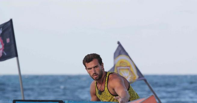 Ерата на племената приключи вчера бяха свалени знамената на Траки