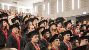 дипломиране