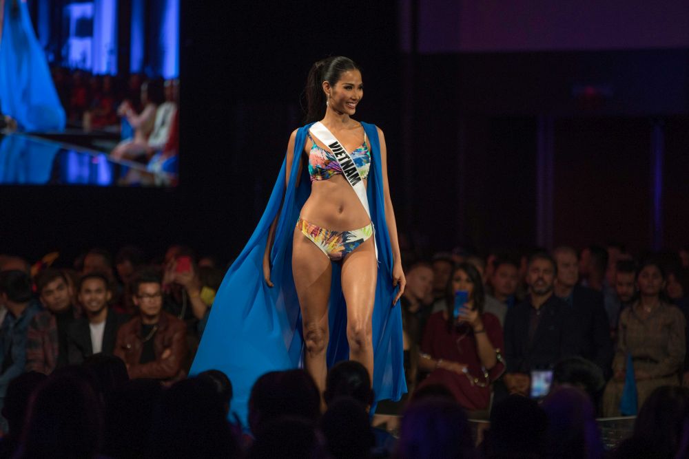 Коя красавица ще грабне короната на МИС Вселена 2019?
