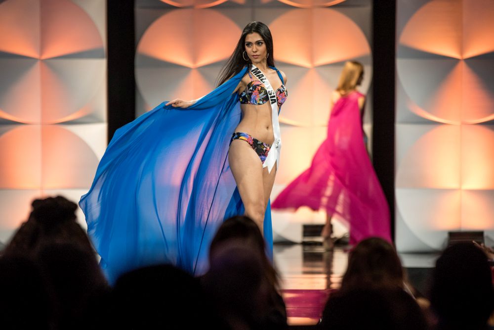Коя красавица ще грабне короната на МИС Вселена 2019?