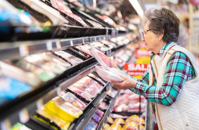 Повишаването на цените на храните бързо промени потребителските навици в