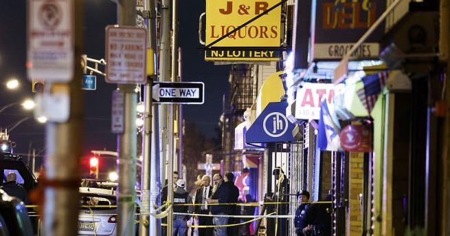 Еврейски супермаркет е бил целта на двамата стрелци при нападението