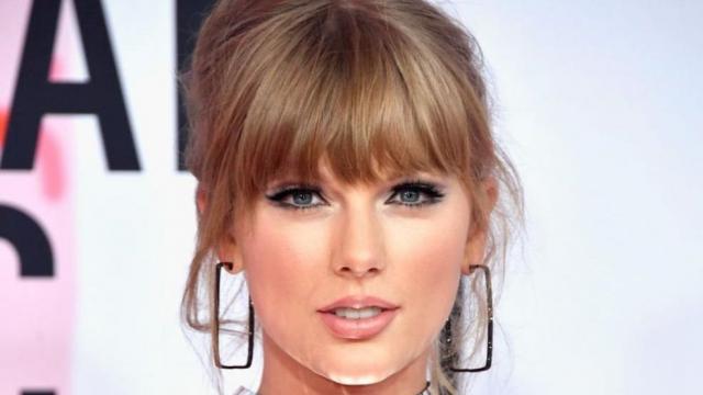 Тейлър Суифт и Пинк ще бъдат почетени на музикалните награди на айХарт Рейдио