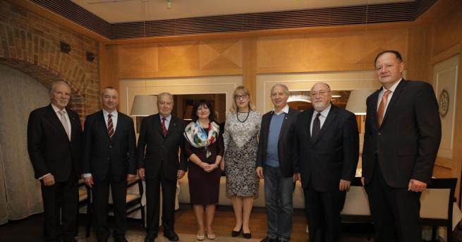 Председателят на Народното събрание Цвета Караянчева събра на 12 декември