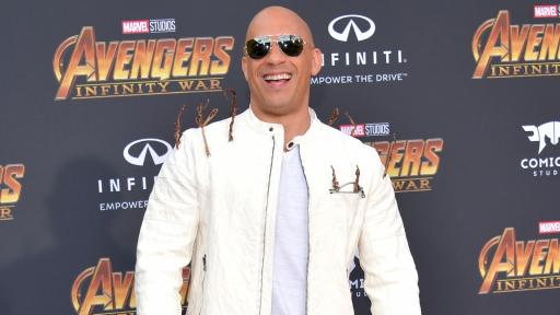  <p>Вин Дизел <strong>скандализира</strong> с банан</p> 