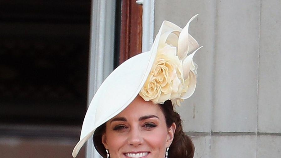  Кейт Мидълтън с прочувствено писмо към акушерките 