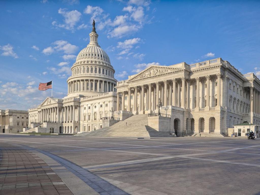 Сенатът на Конгреса на САЩ допусна за разглеждане законопроекта за