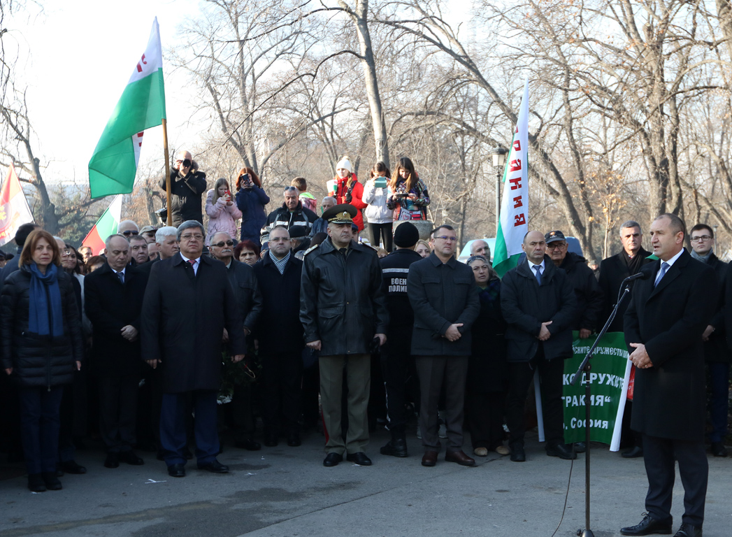 <p>Паметник на Капитан Петко войвода беше открит в Алеята на бележитите българи в Борисовата градина в София. Тази година се отбелязват 175 години от рождението на изтъкнатия революционер и защитник на тракийската кауза.</p>