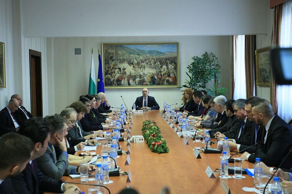 консултации Румен Радев