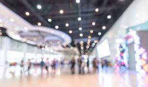 От днес: Търговските центрове и фитнесите отварят