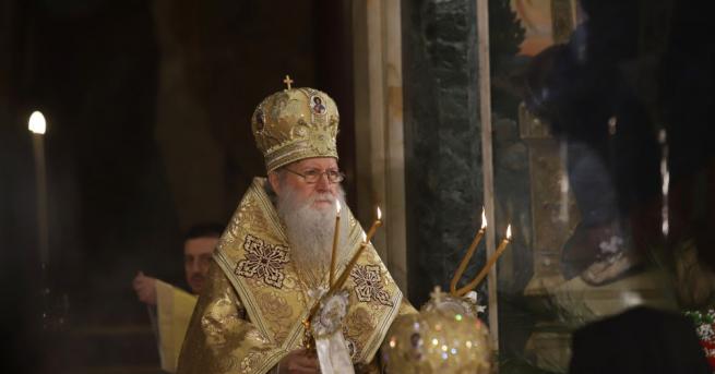 Светъл и пресветъл е денят на Христовото Рождество Хората да