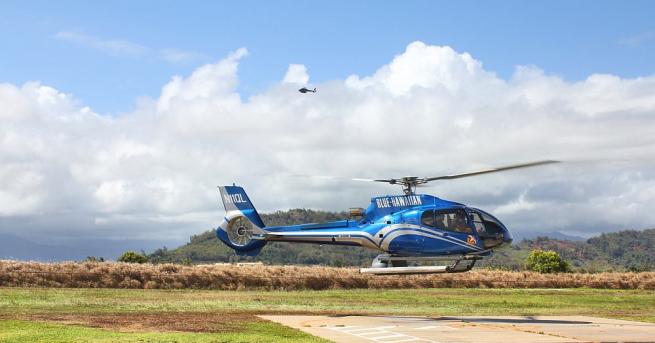 Бреговата охрана на САЩ издирва хеликоптер за туристически обиколки със