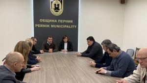 Нинова Перник