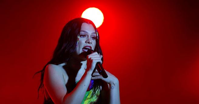 Джеси Джей разкри че се грижи за храната на екипа