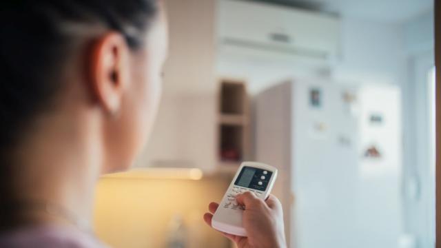 Как да пестим ток през лятото