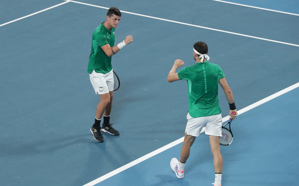Българските тенисисти коментираха невероятната победа над Великобритания в мача на