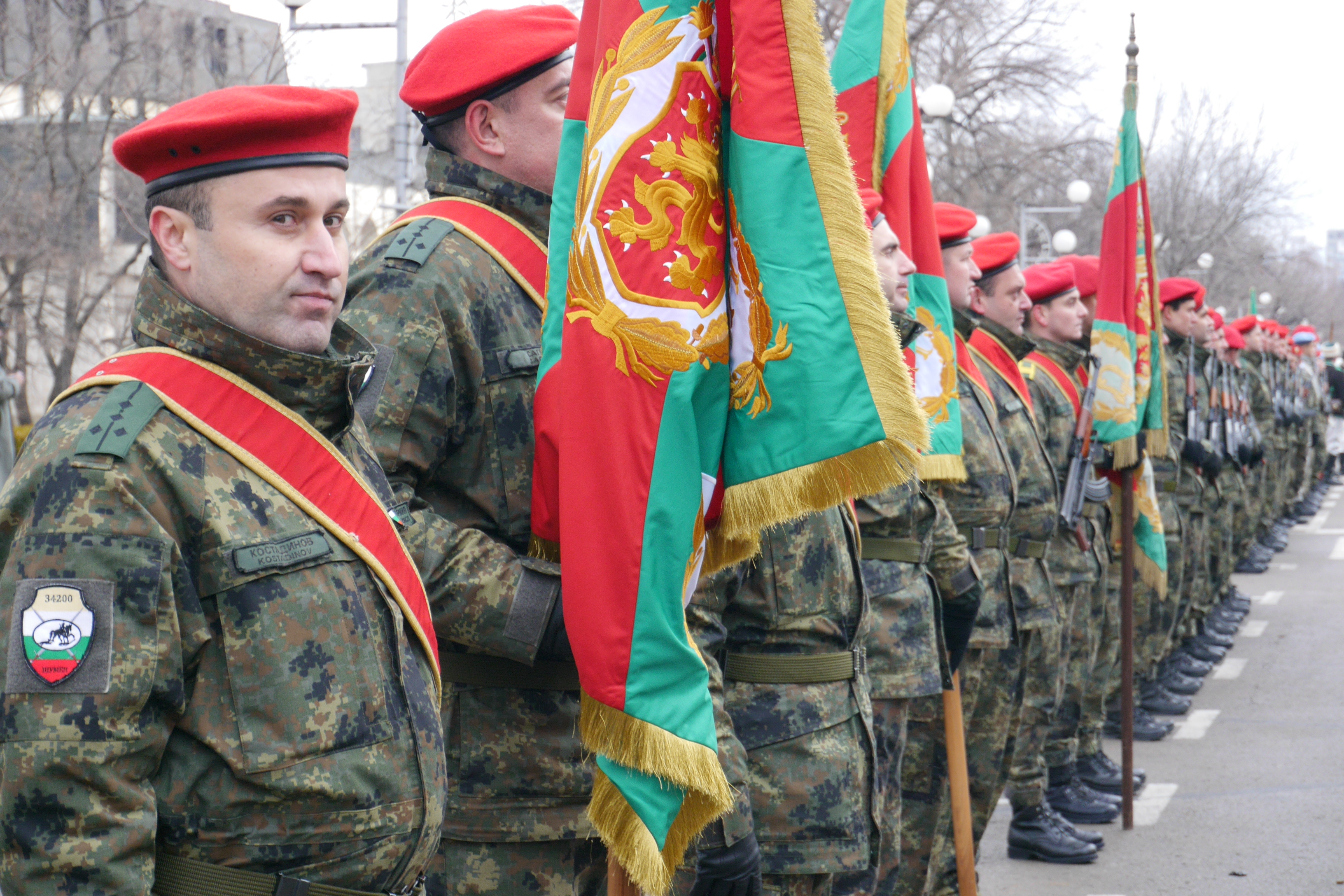 Ритуалът бе извършен пред общината.