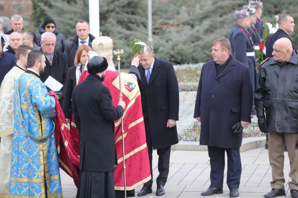  патриарх Неофит флагове освещаване 