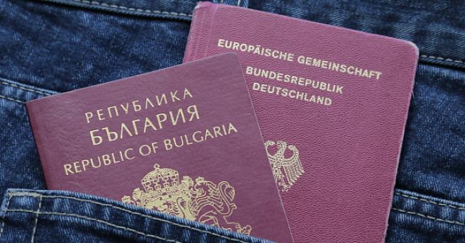 Любопитно Българите пътуваме само с паспорт в 171 държави по