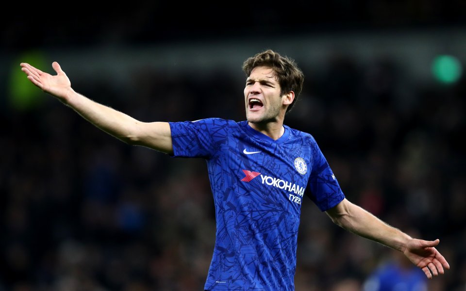 Ръководството на Челси обмисля продажбата на левия бек на Челси