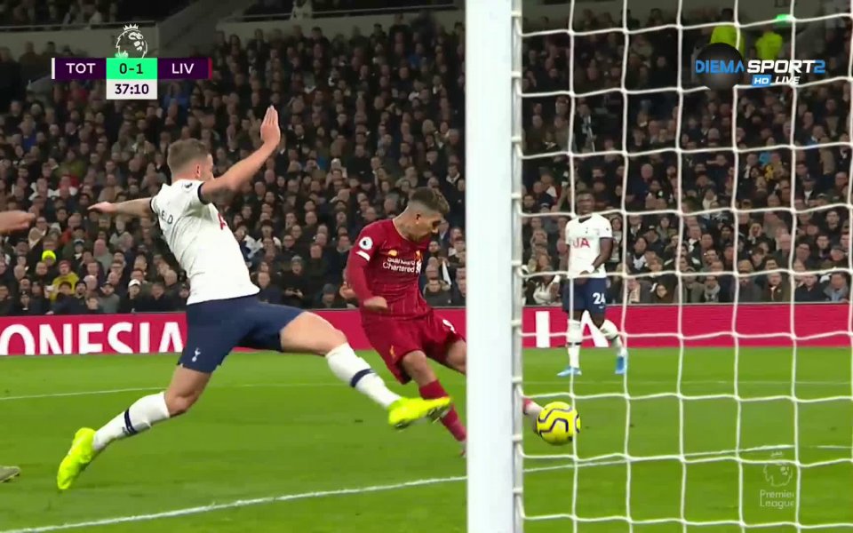 Отборът на Ливърпул води с 1:0 при гостуването на Тотнъм