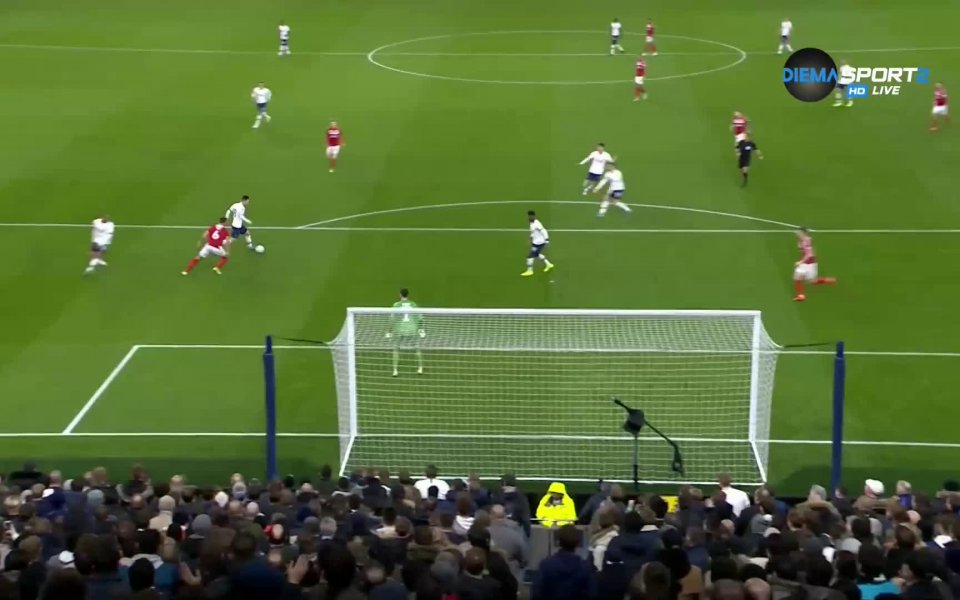 Отборите на Тотнъм и Мидълзбро играят при резултат 1:0 в