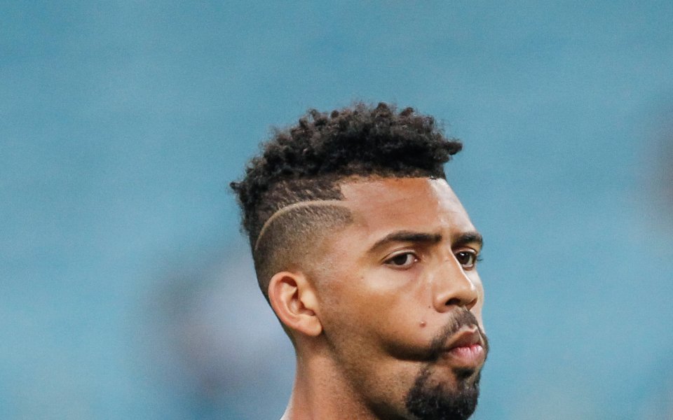 Барселона е много близо до привличането на бразилския халф -