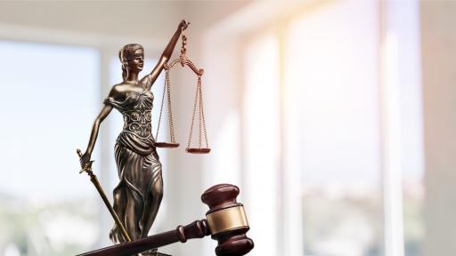  Съдят британския свещеник Даниел Хъл, блудствал с деца в Сливен 