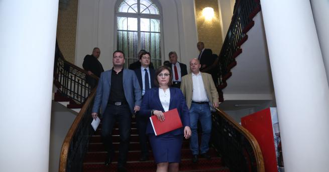 Свят Четвърти вот на недоверие ще падне ли правителството